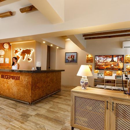 Gran Via Alsancak Hotel İzmir Exterior foto