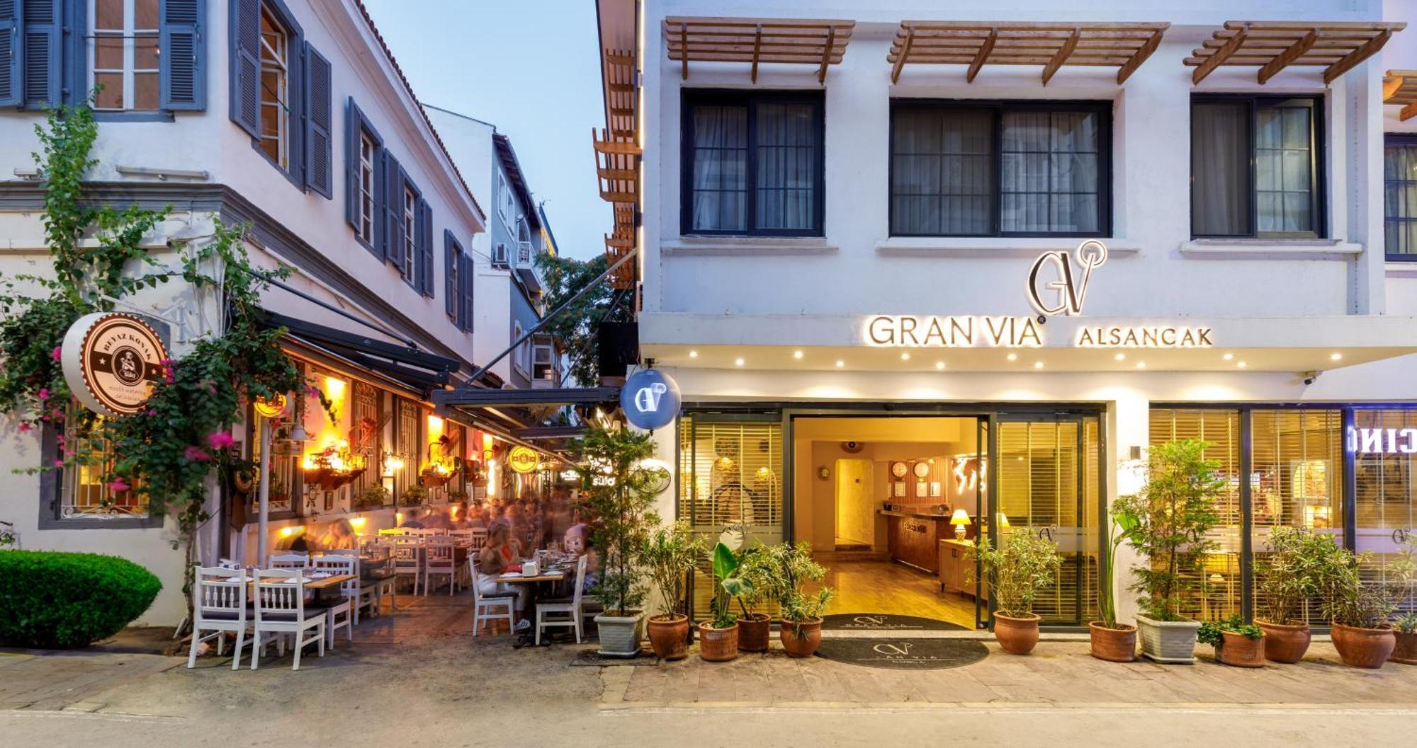 Gran Via Alsancak Hotel İzmir Exterior foto